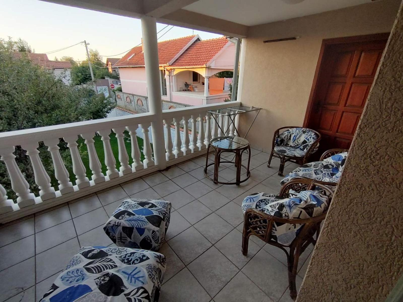 Plavi Apartman Airport Βελιγράδι Εξωτερικό φωτογραφία